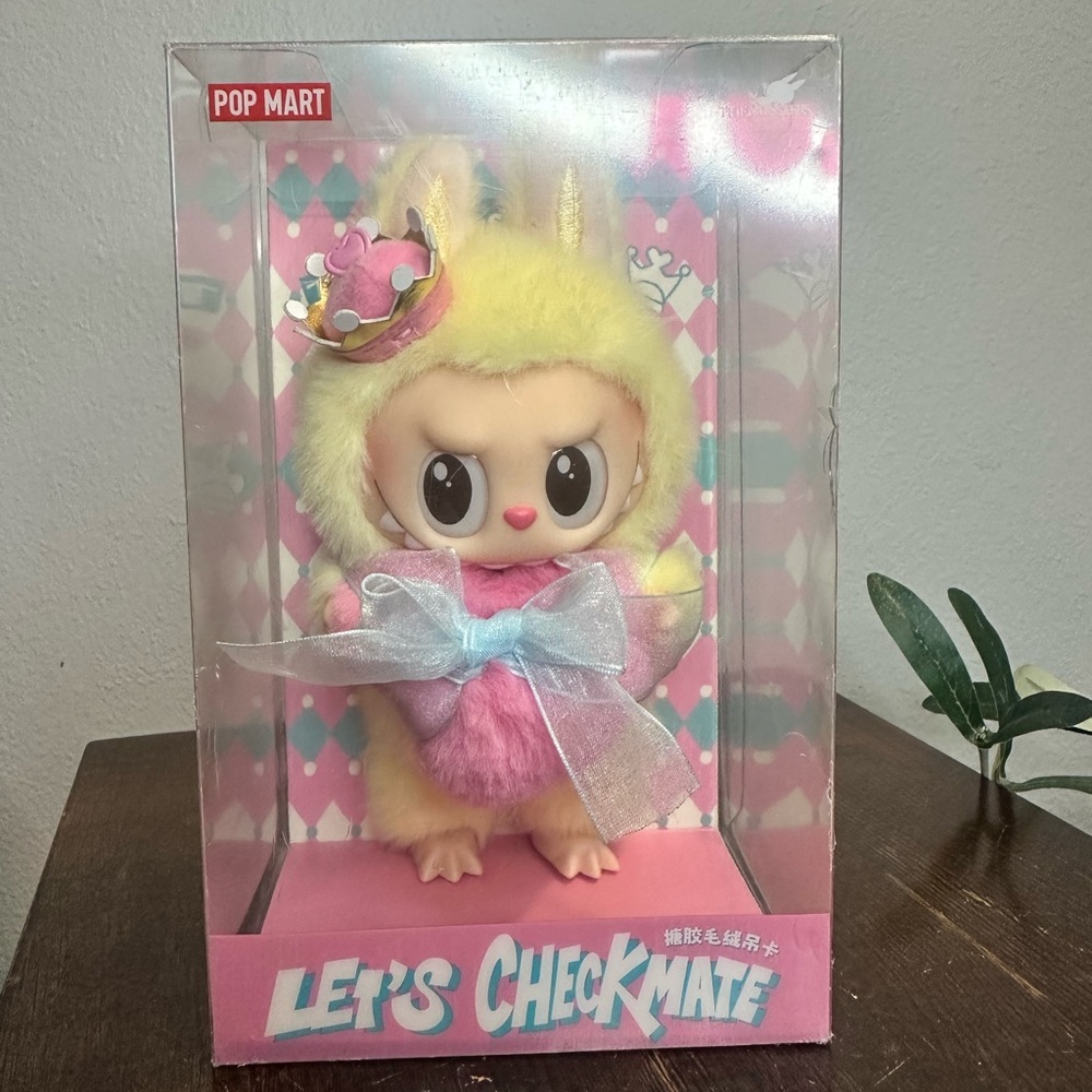 POP MART Lets Checkmate LABUBU new in box flawed box